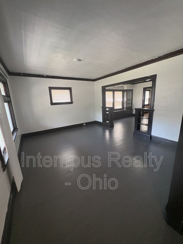4072 E 139th St #1 - Photo 6 of 27