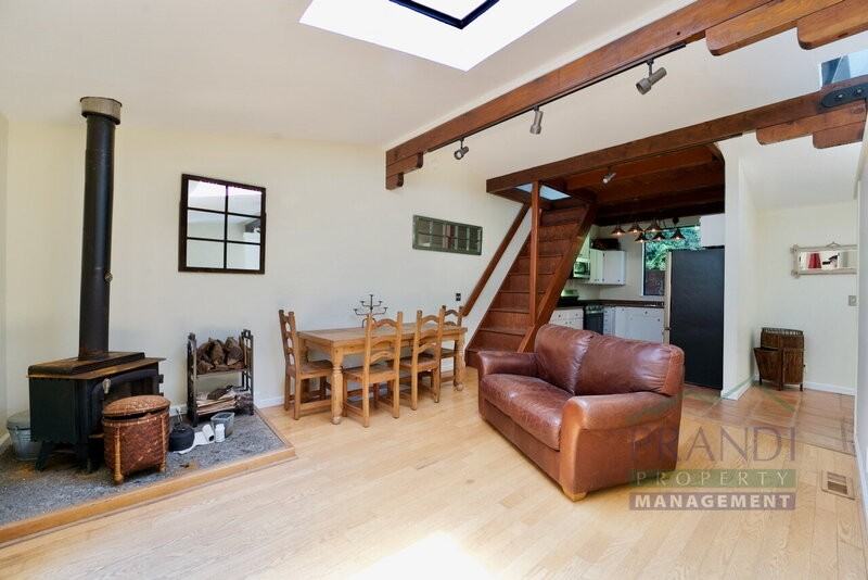 51 Lower Aztec Avenue - Photo 2 of 17