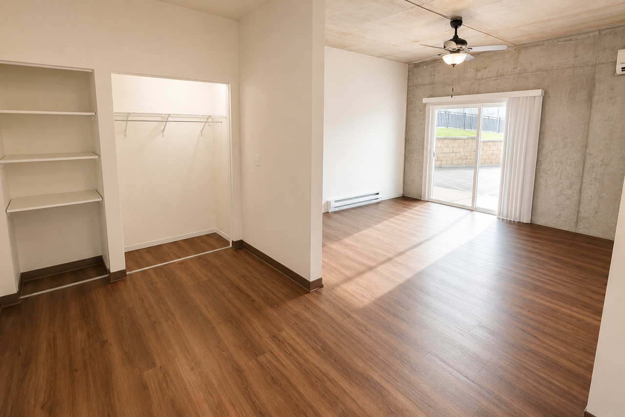 Riverview Tower Apartments - Photo 7 of 22