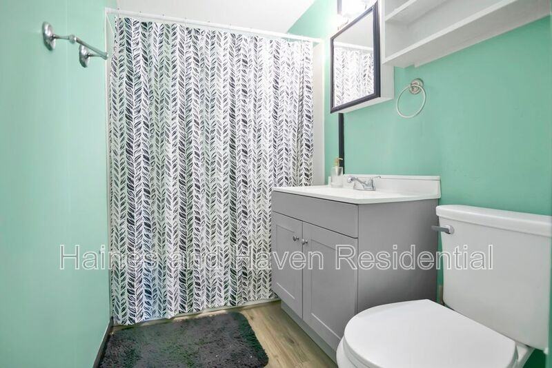 218 Dennis Ave - Photo 5 of 12
