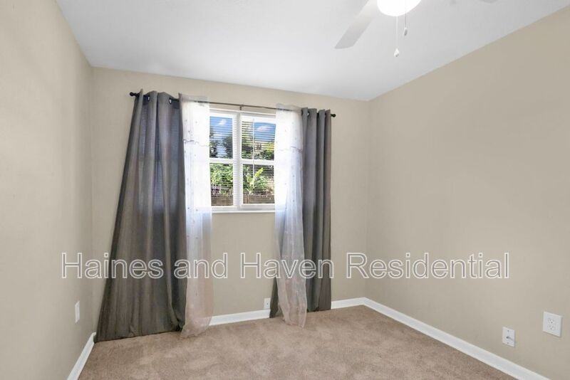 218 Dennis Ave - Photo 7 of 12