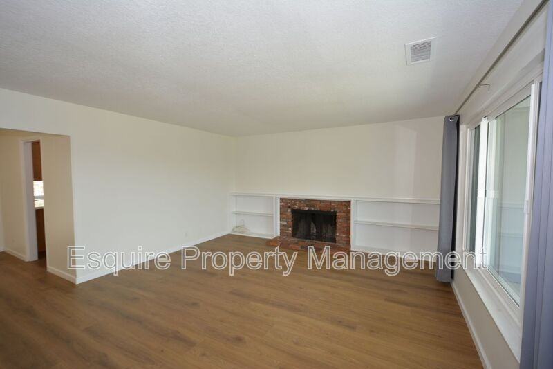 283 Calle Higuera - Photo 3 of 31