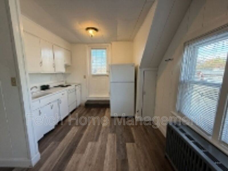 825 Church St #3E - Photo 4 of 7