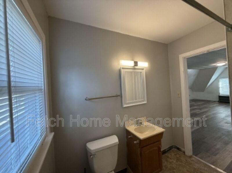 825 Church St #3E - Photo 7 of 7