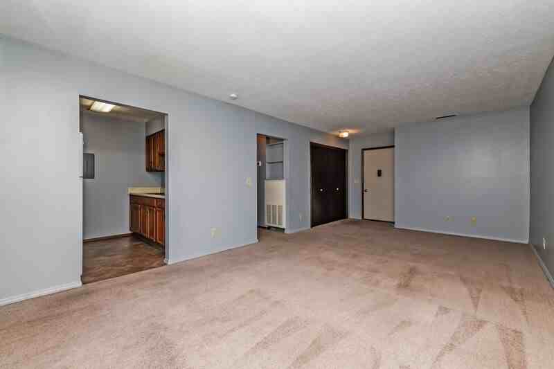 5 N Chillicothe St #103 - Photo 4 of 9