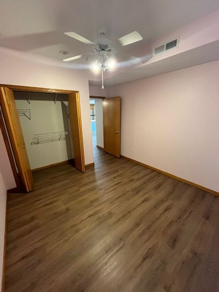 4303 York Pl - Photo 7 of 14