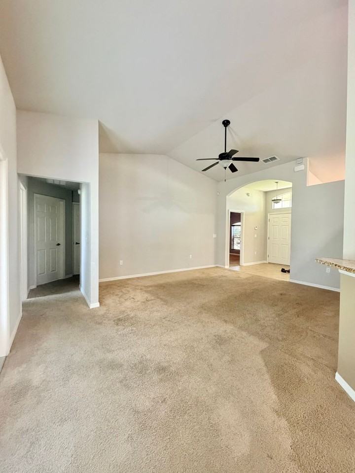 5415 Great Egret Dr - Photo 3 of 16