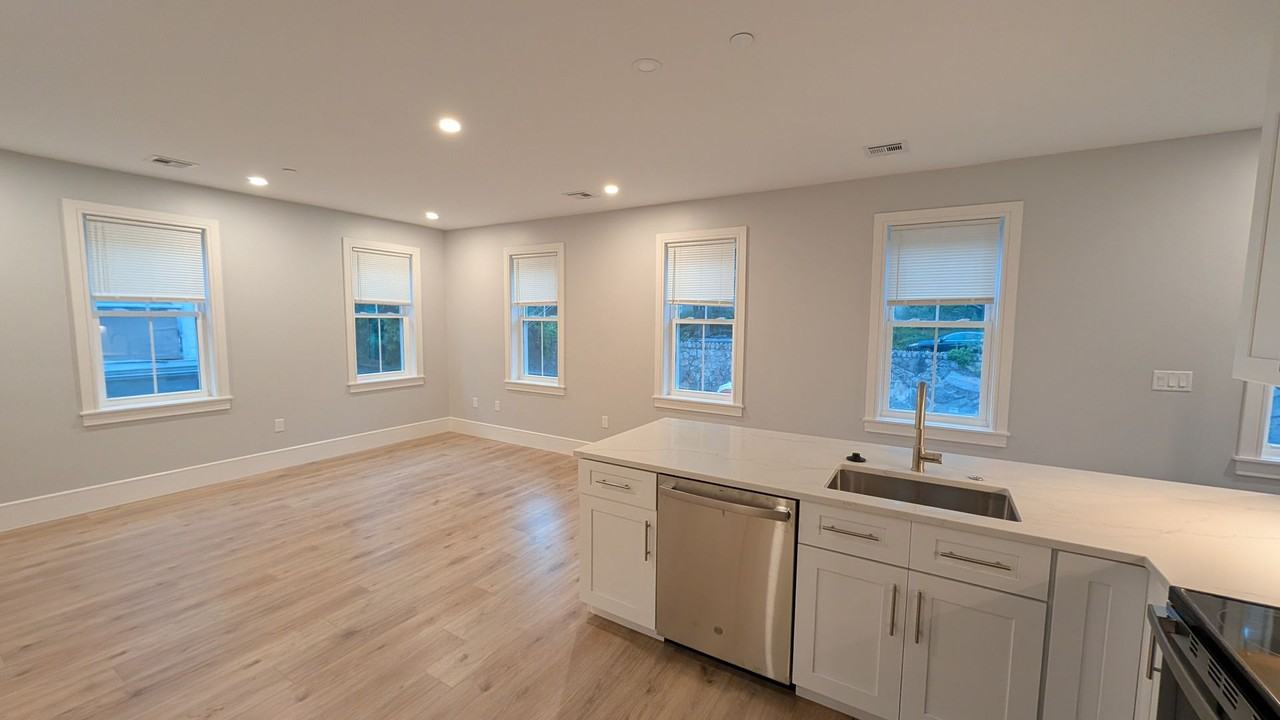123 Kenrick St - Photo 2 of 15