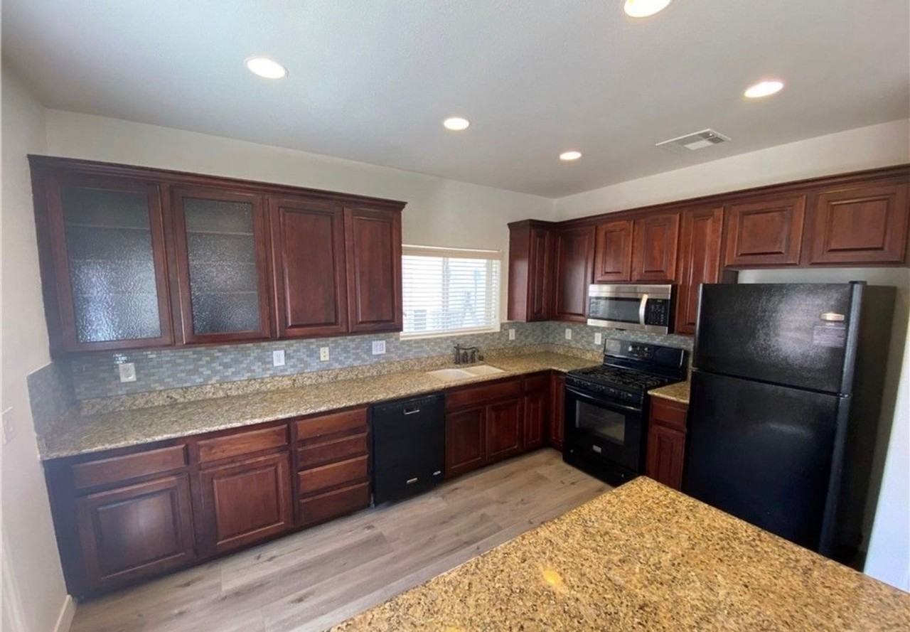 9159 Brilliant Prairie Ct - Photo 2 of 7