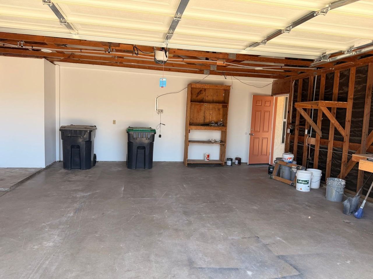 1001 Frank Ln - Photo 3 of 14