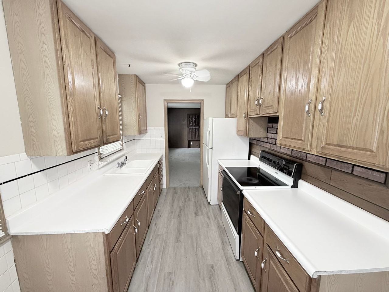 1712 N Pearl St - Photo 3 of 12