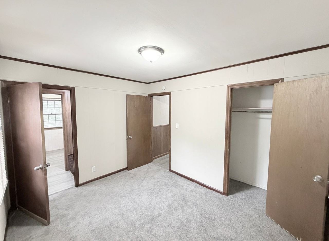 1712 N Pearl St - Photo 6 of 12