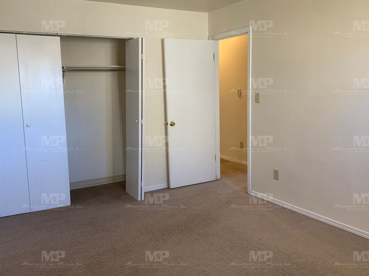 1719 Banyan Dr - Photo 7 of 11