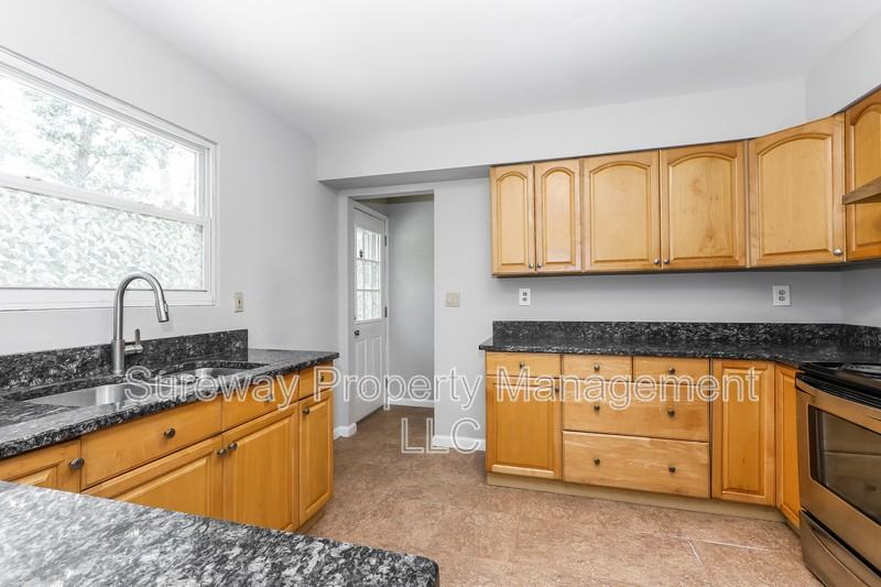 534 Pardee Blvd - Photo 7 of 14