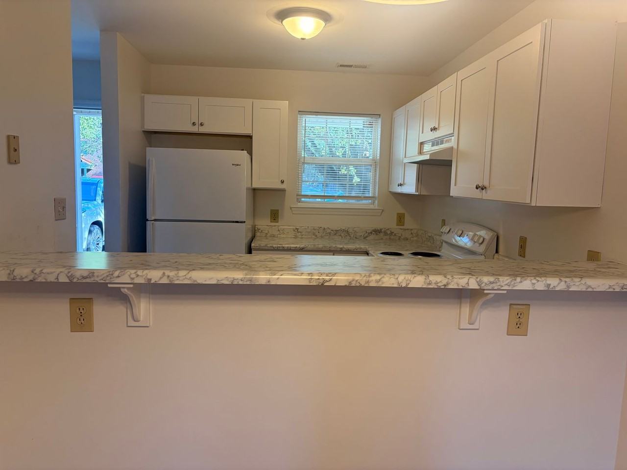 5054 Lampost Cir - Photo 5 of 14