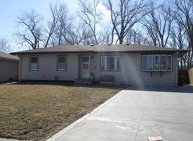 featured image of 10909 Leavenworth St