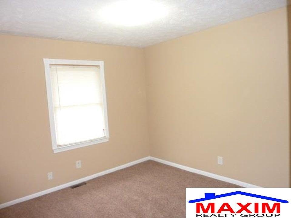 10909 Leavenworth St - Photo 7 of 20