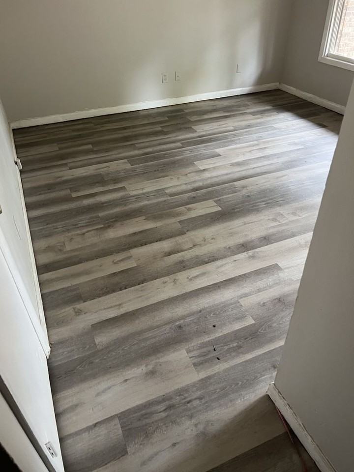 8297 Glenwoods Ter - Photo 3 of 9