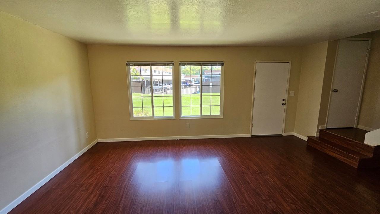 3193 Tonopah Ct - Photo 7 of 16