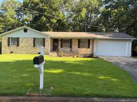 featured image of 3575 Hudson St