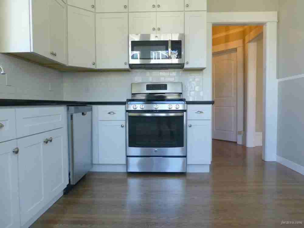 2926 Fillmore St - Photo 3 of 14