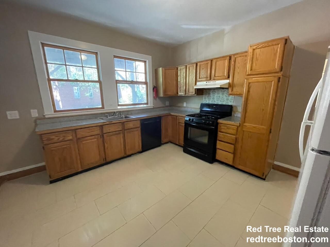 26 Kilsyth Rd #1stFL - Photo 7 of 20