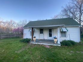 2603 E Walnut St - Photo 1 of 1