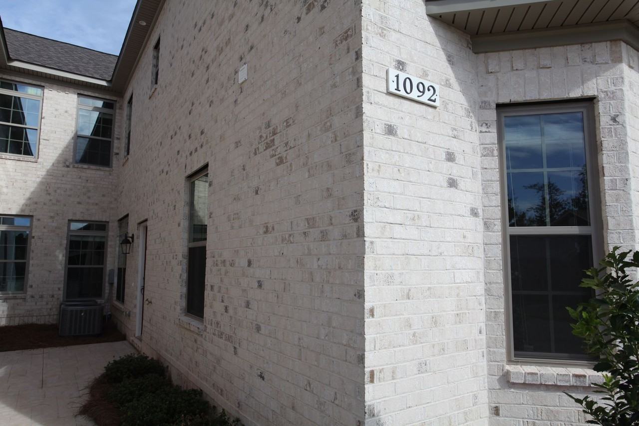 1094 Runningvine Ln - Photo 3 of 13