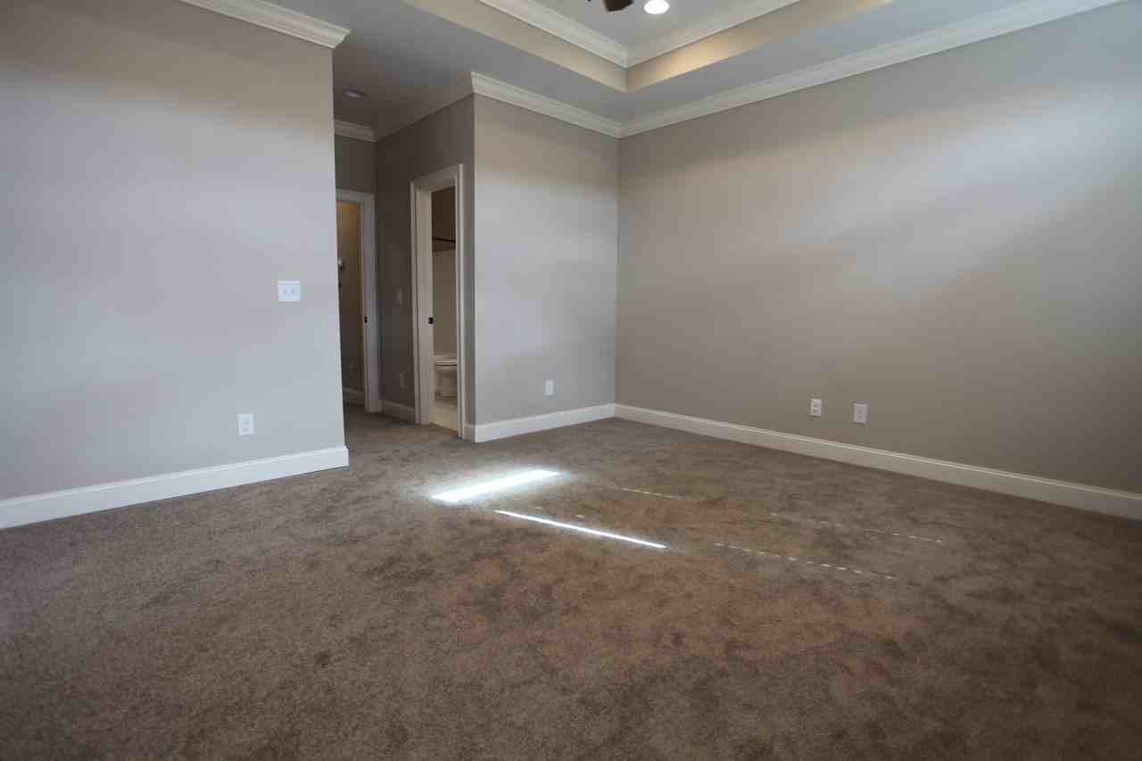 1094 Runningvine Ln - Photo 7 of 13