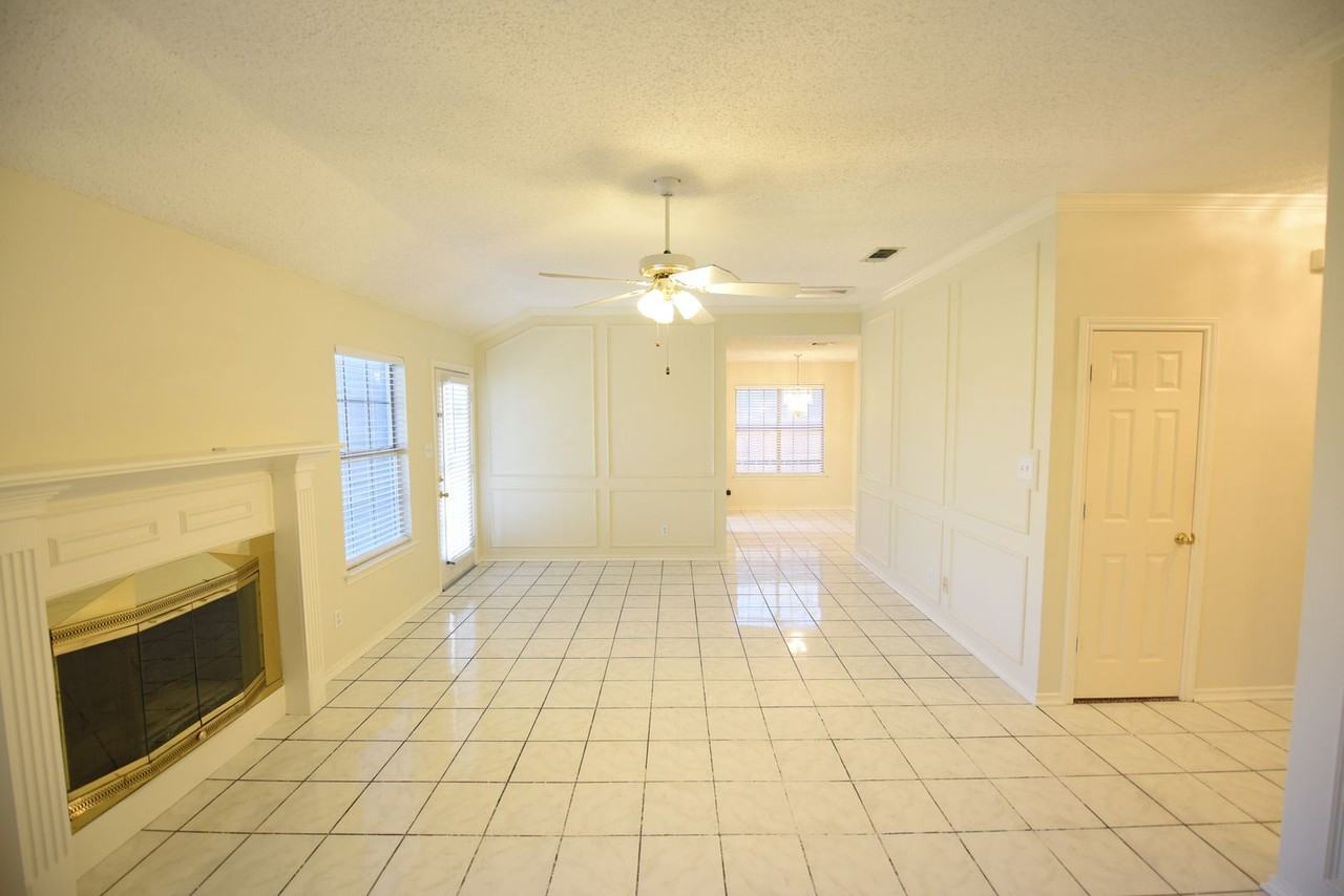 6419 Brookhaven Trl - Photo 5 of 20