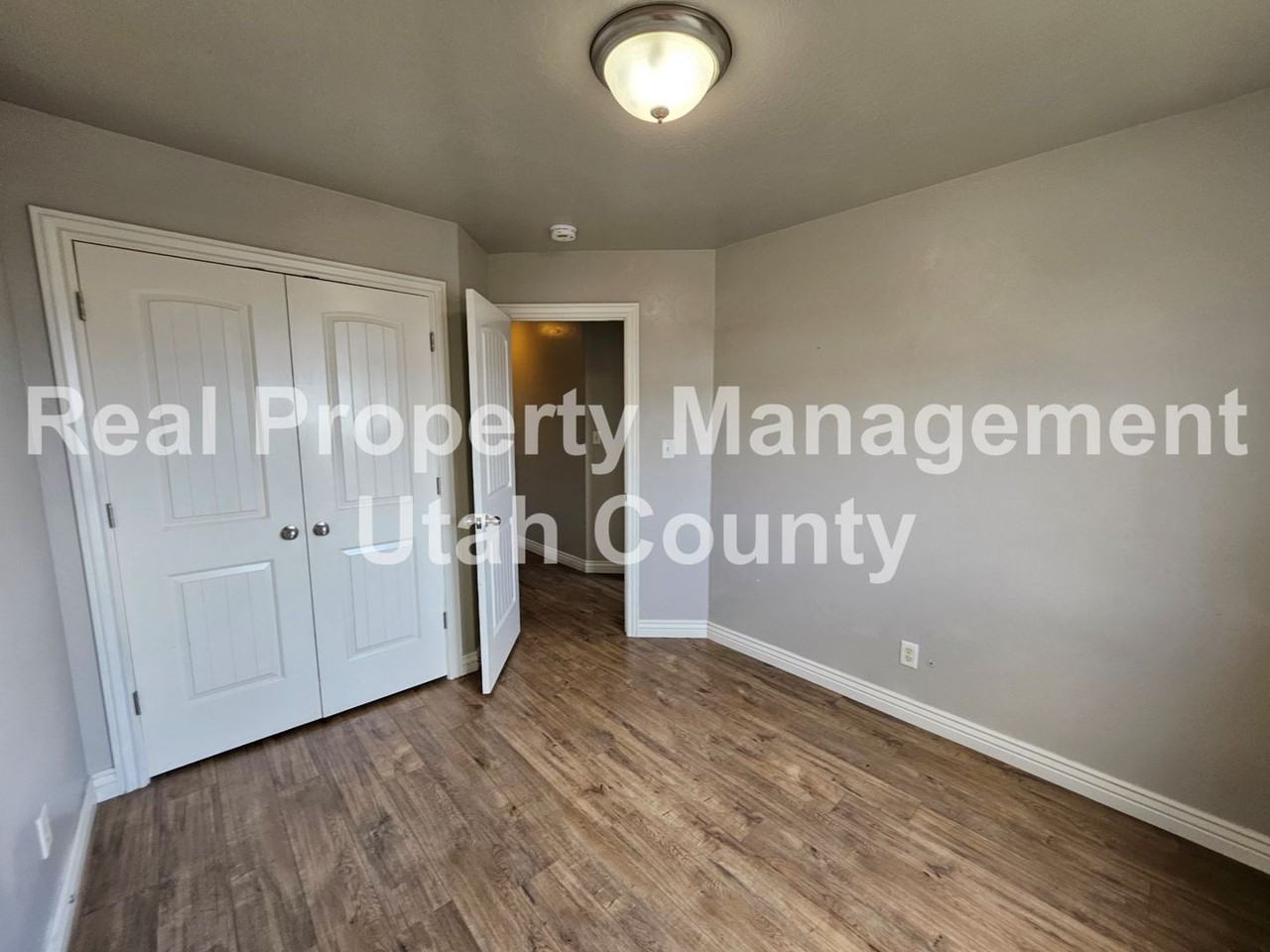 1708 E Ridgefield Rd - Photo 4 of 28
