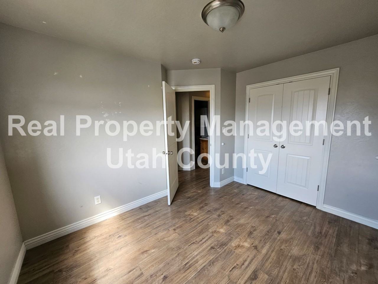 1708 E Ridgefield Rd - Photo 6 of 28