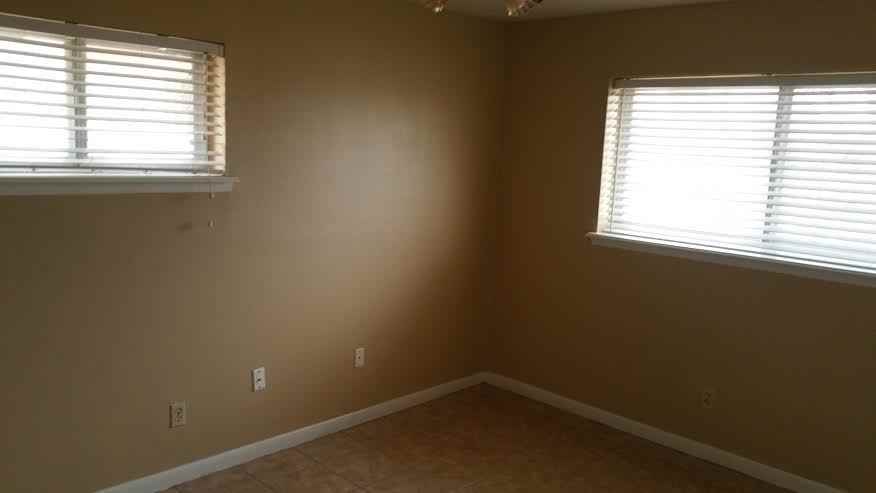 5816 Blackhawk Dr - Photo 5 of 9