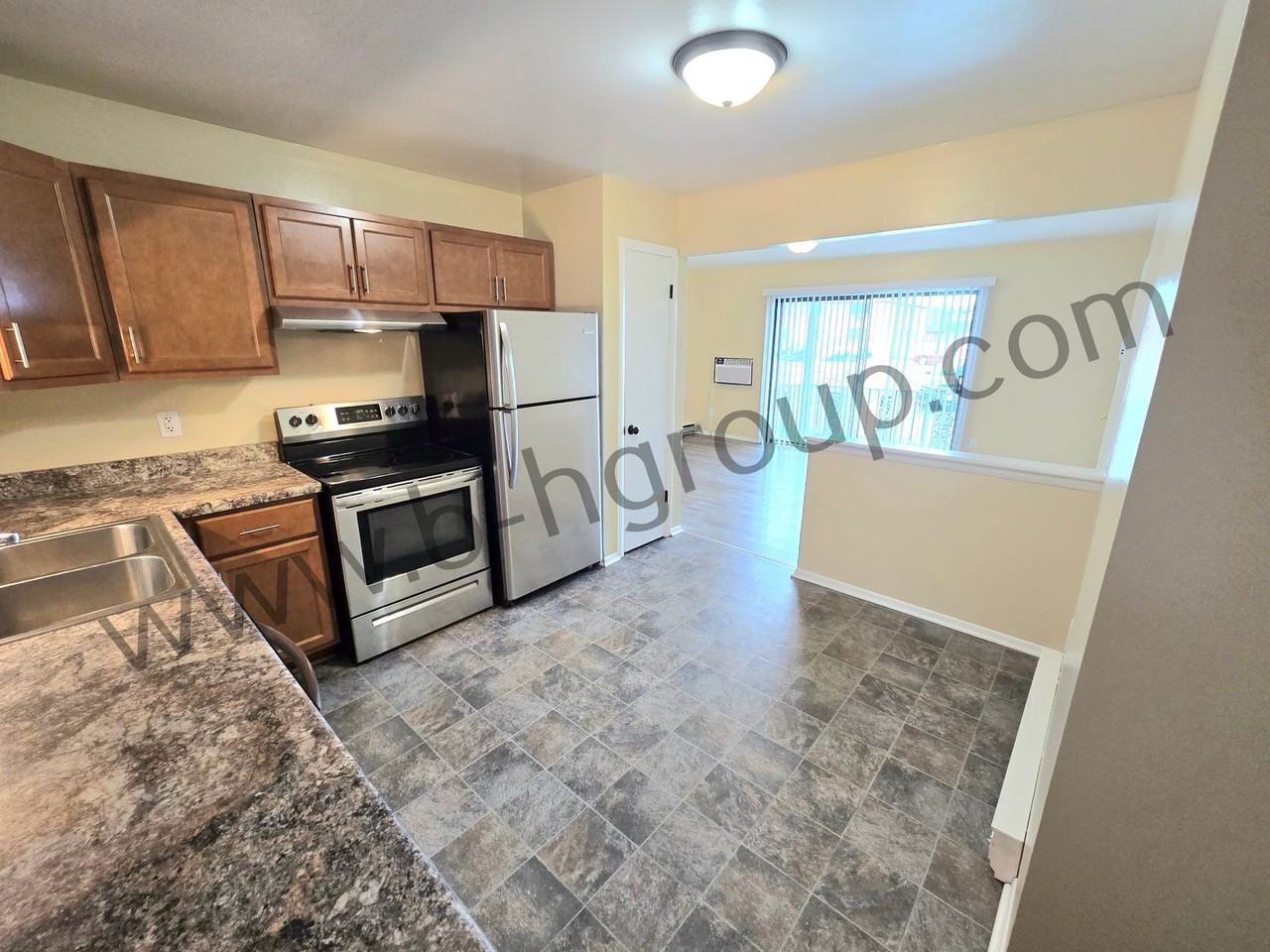 8515 32nd Ave - Photo 6 of 21