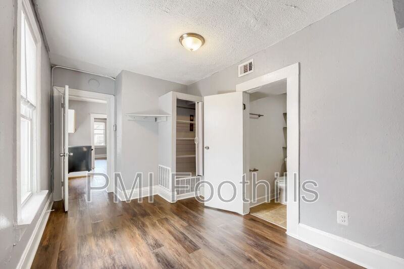 420 Fox St - Photo 6 of 13