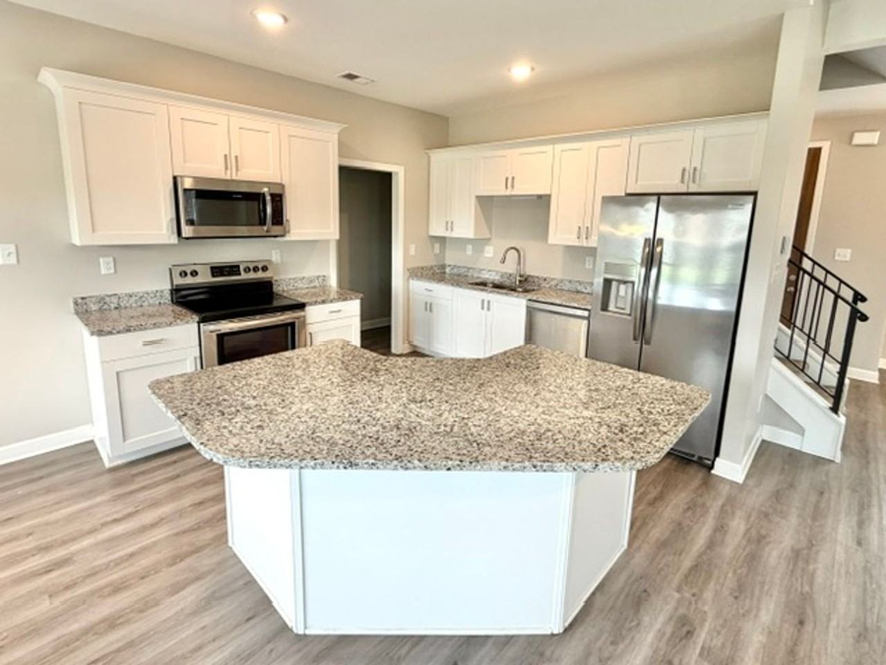 5893 Tucker Landing Dr - Photo 4 of 11