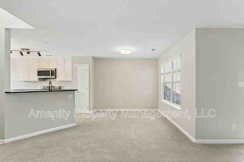 321 Warwick Landing Pkwy - Photo 4 of 27