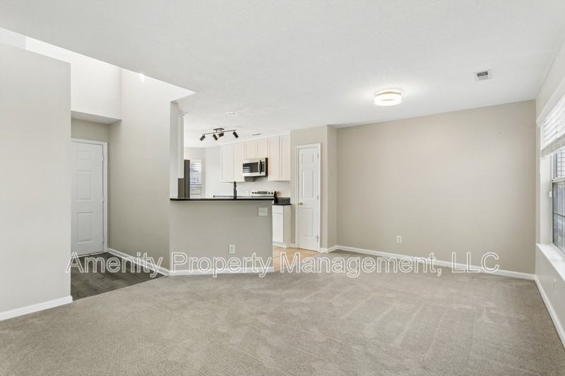 321 Warwick Landing Pkwy - Photo 5 of 27