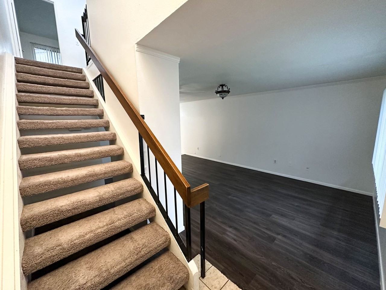 1218 Mohave Dr - Photo 2 of 27