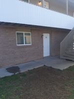 featured image of 122 N Avenue E