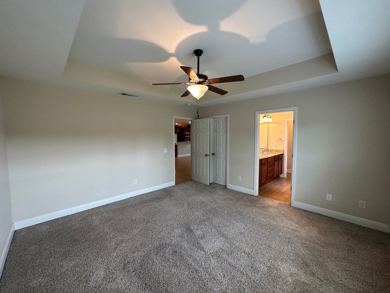 5085 Teresa Dr - Photo 7 of 23