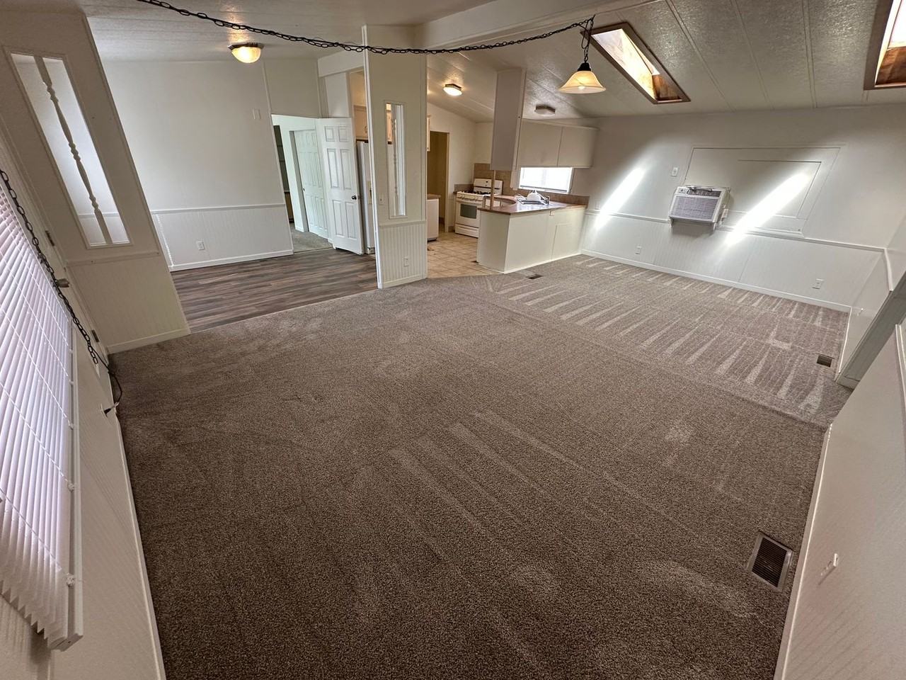 8 Diablo Cir - Photo 2 of 14