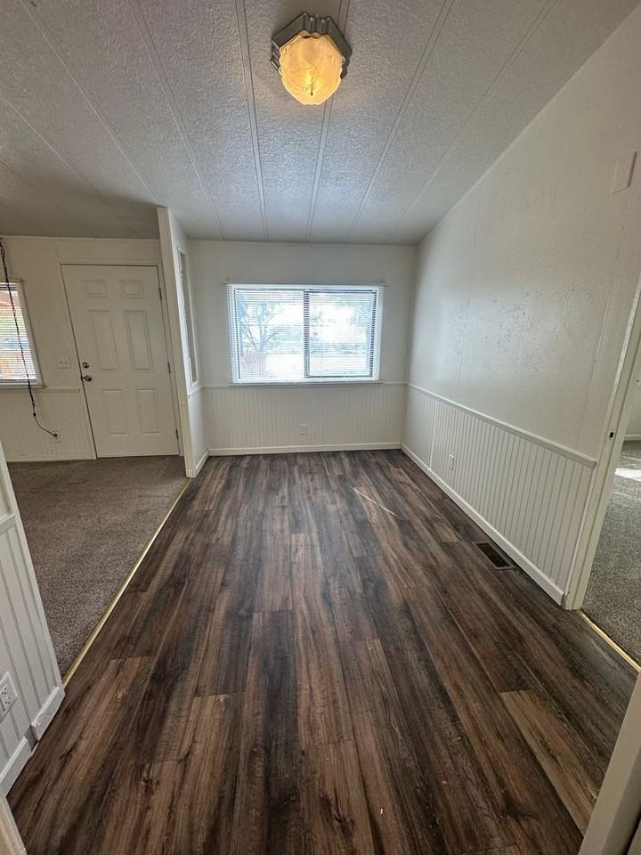8 Diablo Cir - Photo 3 of 14
