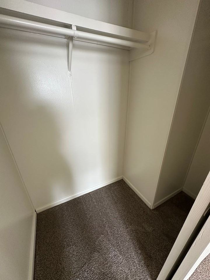 8 Diablo Cir - Photo 7 of 14