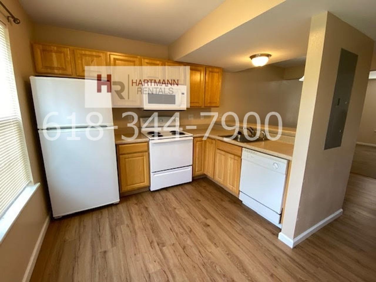 206 Liberty St - Photo 2 of 9