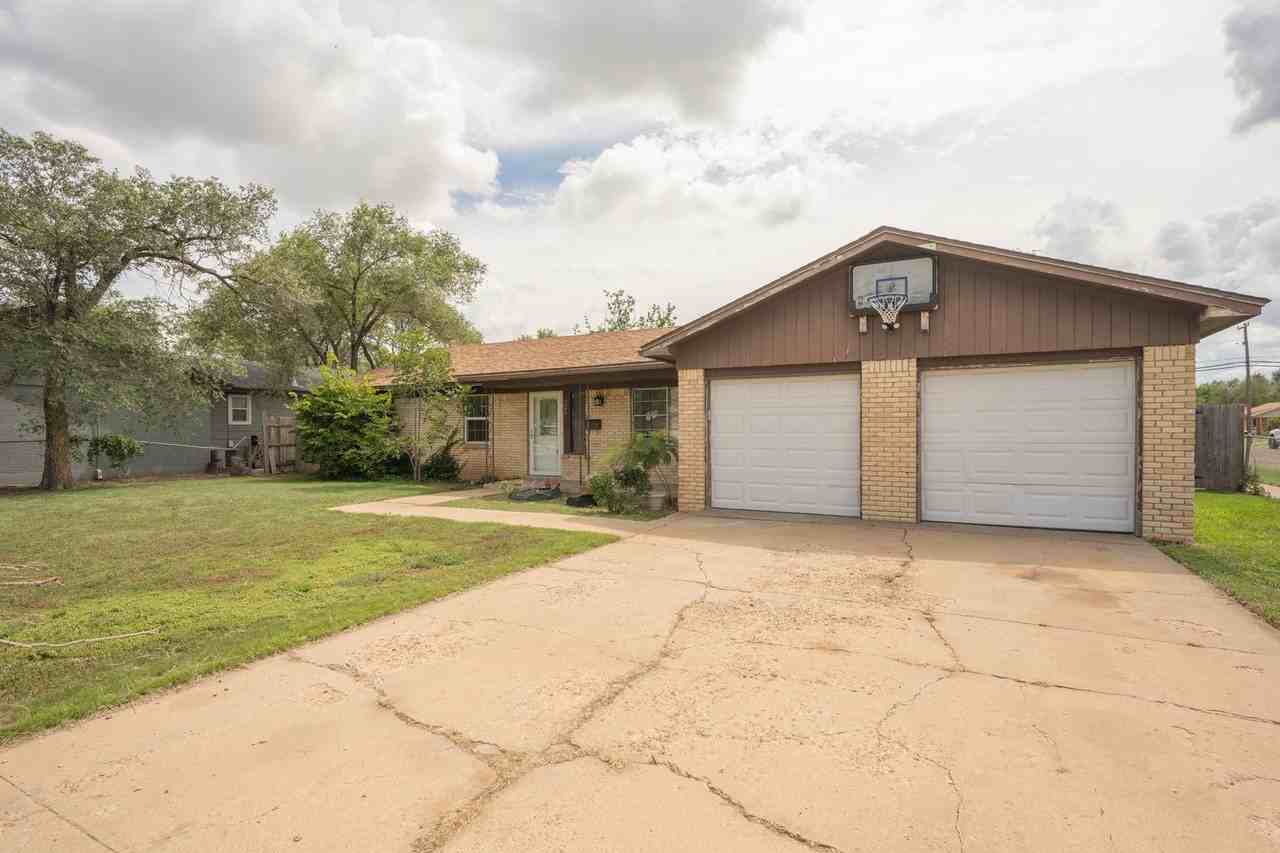 5405 Westgate Dr - Photo 3 of 19