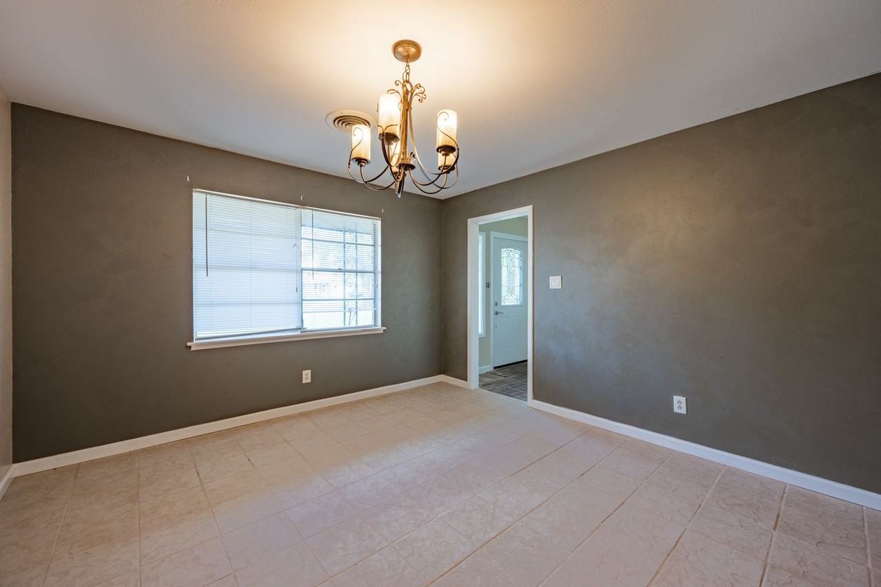 5405 Westgate Dr - Photo 7 of 19