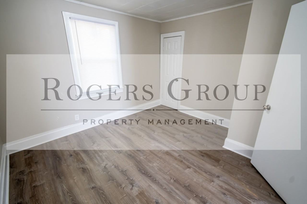 725 John St - Photo 3 of 8