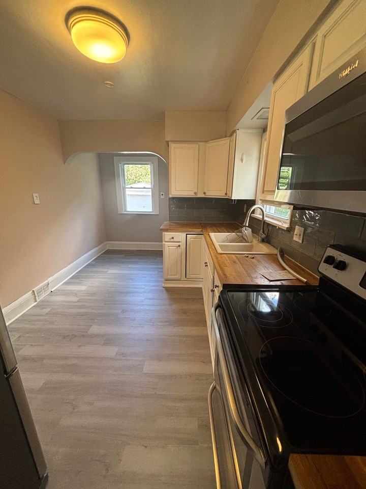 3553 Nordway Rd - Photo 4 of 12