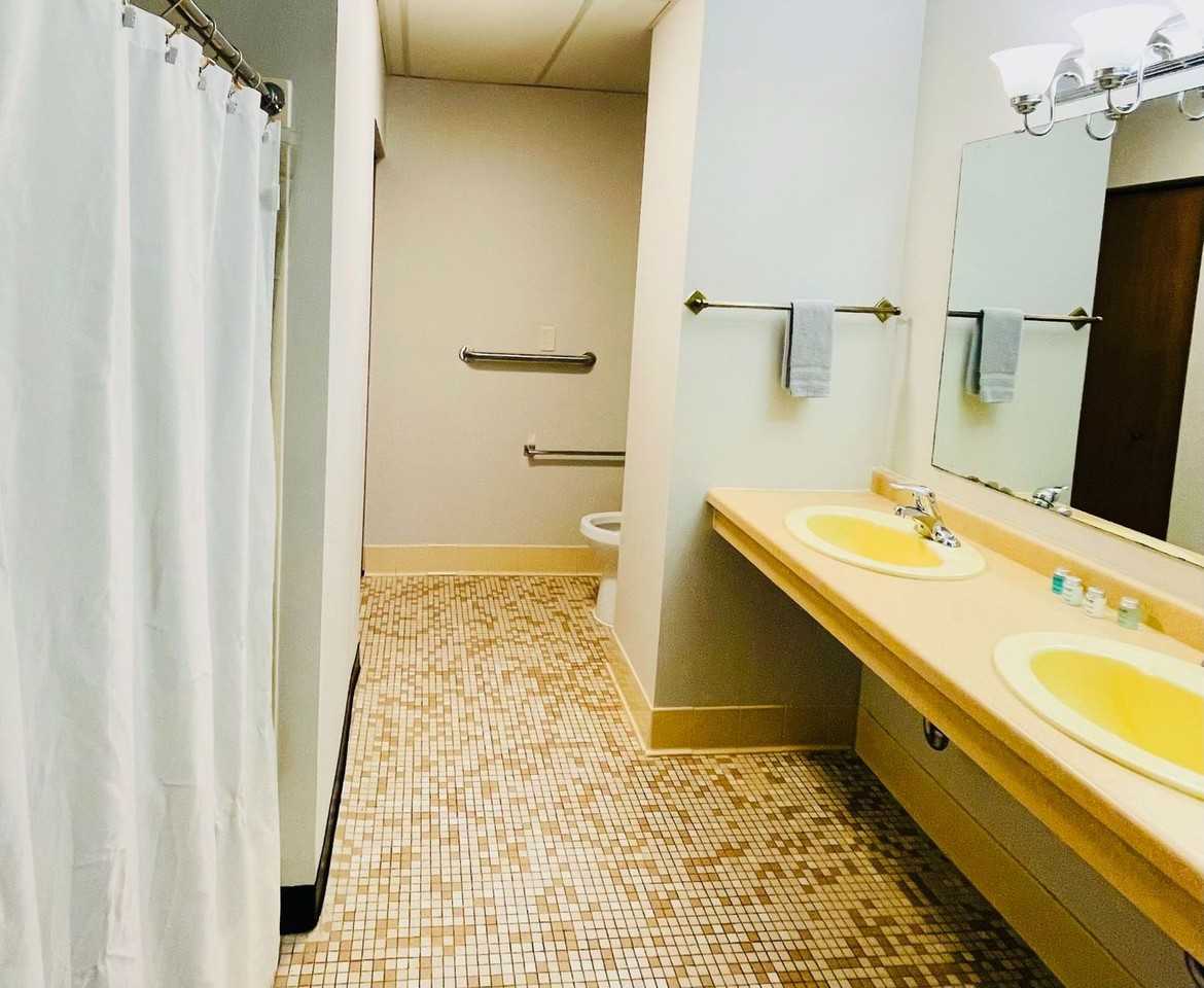605 Chase Boulevard - Photo 5 of 5